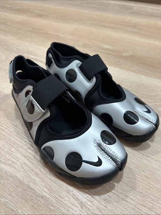 Nike Shoes - Nike Polka Dot Air Rift Women’s